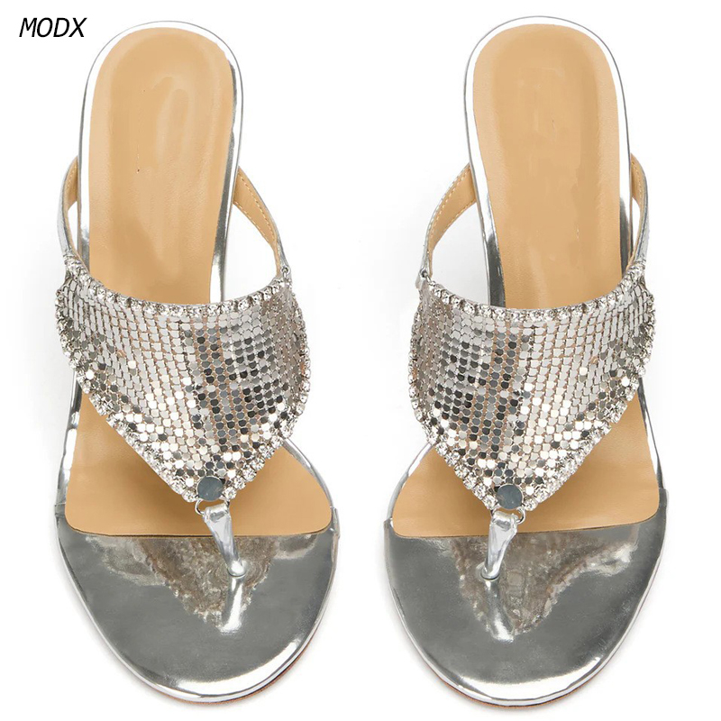 Thong Flat Sandal - Damskie srebrne metaliczne klapki z cekinami