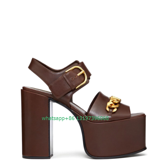 Gold Chain Sandal - Sandały damskie ze złotym łańcuszkiem i