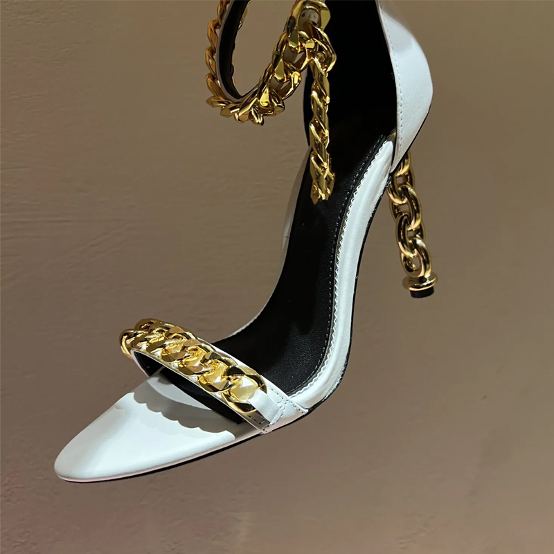 Gold Chain Sandal - Seksowne złote sandały na szpilce z