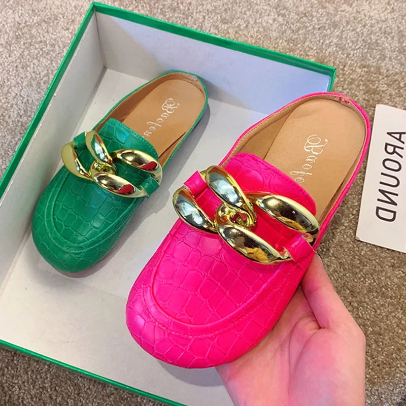 Modne damskie klapki plus size – Gold Chain Sandal recenzja i cena