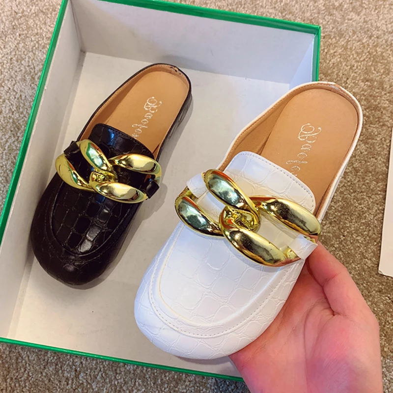 Modne damskie klapki plus size – Gold Chain Sandal recenzja i cena