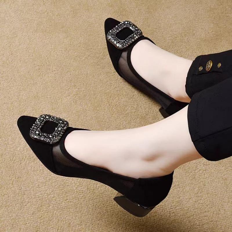 Eleganckie czółenka z ostrym n – Women Shoes Heels recenzja i cena